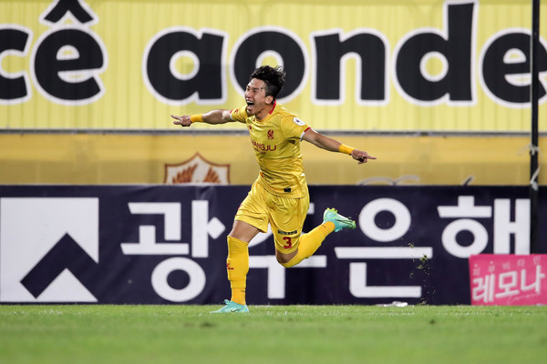강원 이민기 득점 세리머니_출처 한국프로축구연맹