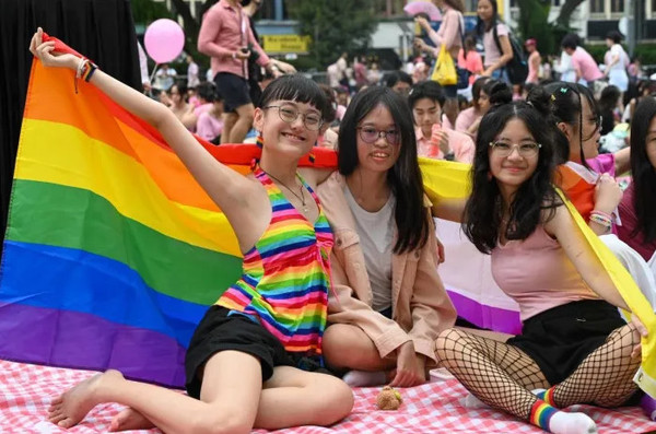 싱가포르 첫 동성애자 집회 개최 < 글로벌 < 기사본문 - 뉴스창