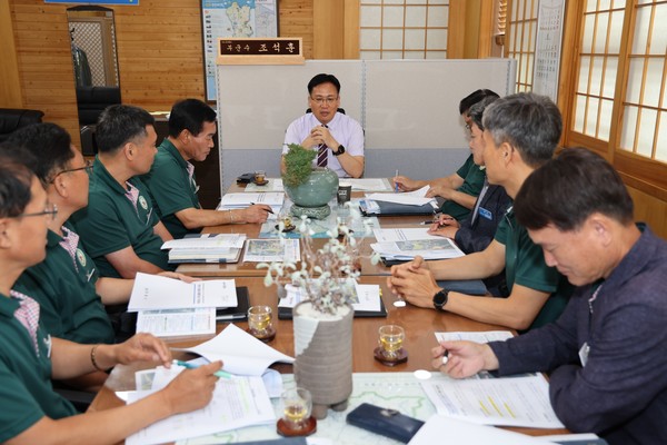 장흥군은 8월 30일 관계부서 합동으로 ‘천관산 도립공원 HUG벨트 조성사업 TF 회의’를 개최했다고 밝혔다.