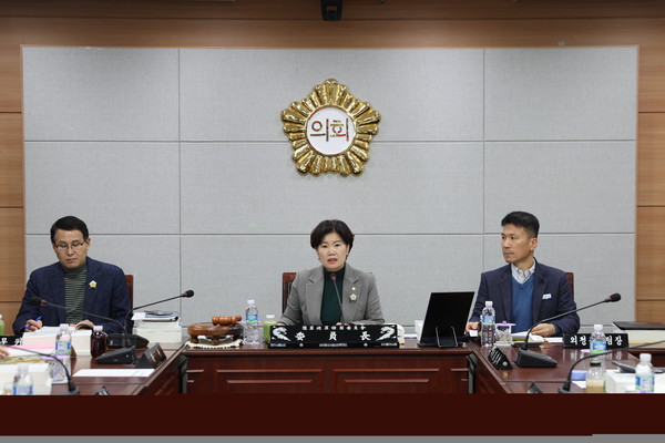보성군의회 예산결산특별위원회(위원장 김경미)는 지난 12월 6일부터 12월 13일까지 “2024년도 예산안” 심사를 마무리했다.